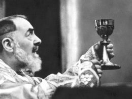 Oração a Padre Pio a pedir humildade